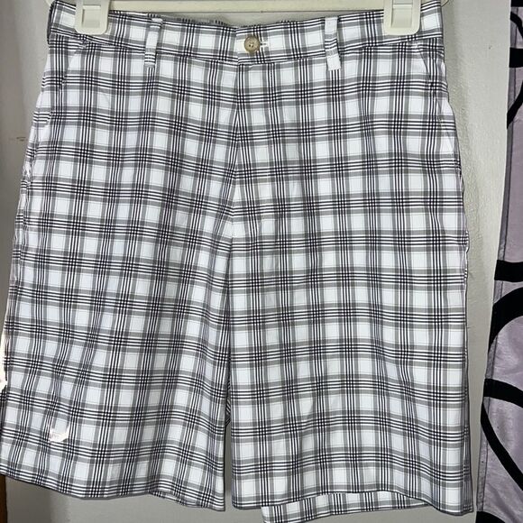 Izod perform X golf shorts size 34 - Picture 2 of 12
